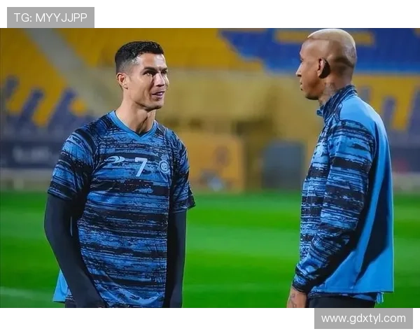 双探花能否在新赛季中肩负卫冕重任引发球迷热议